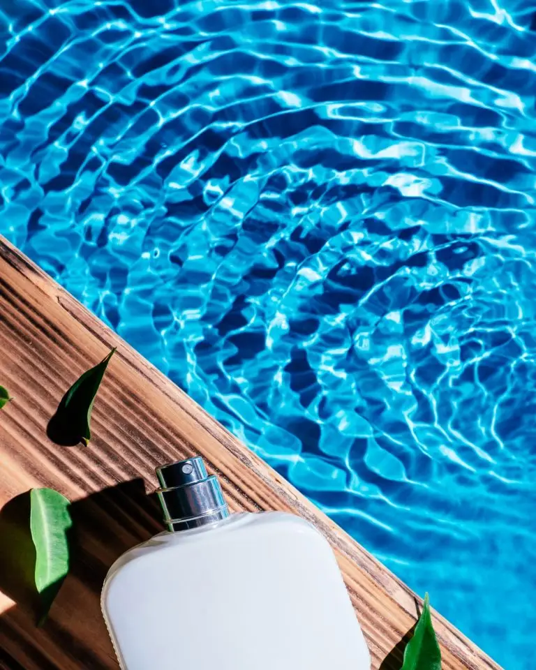 piscina servicios vertical